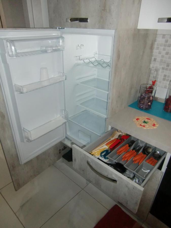 Guesthouse Aaron2 Naples Luaran gambar