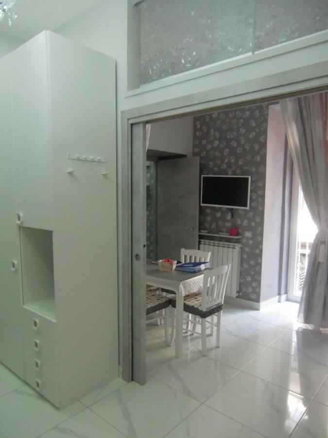 Guesthouse Aaron2 Naples Luaran gambar
