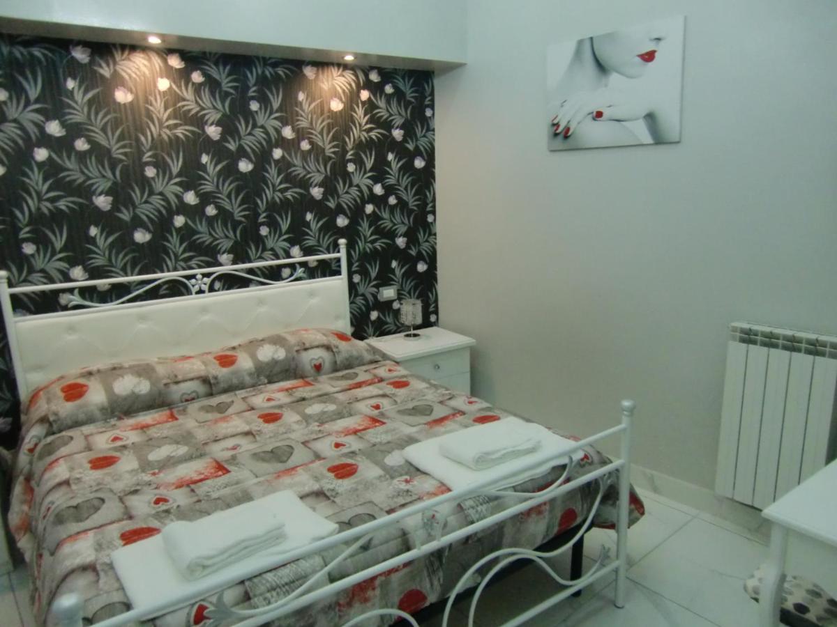 Guesthouse Aaron2 Naples Luaran gambar
