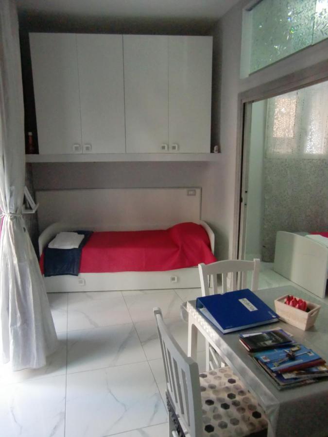 Guesthouse Aaron2 Naples Luaran gambar