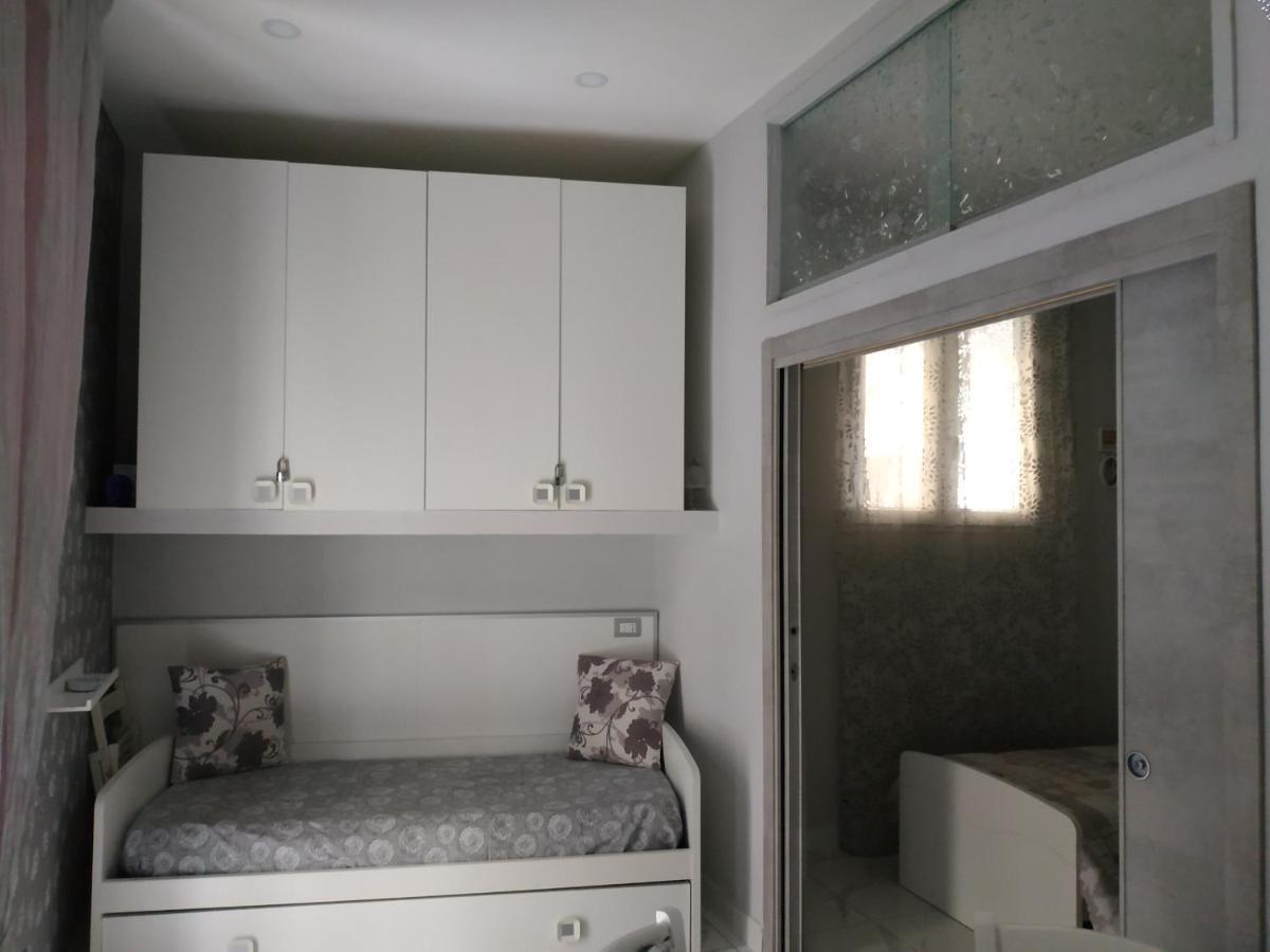 Guesthouse Aaron2 Naples Luaran gambar